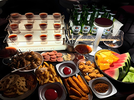 相聚罗曼达KTV感受美好的夜晚